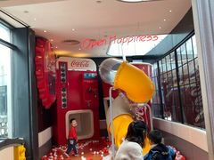 -东方明珠·可口可乐欢乐餐厅