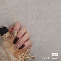 -Pink You美甲洗眉纹绣定制中心