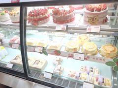 -皇冠幸福里动物奶油生日蛋糕(中山大道二中店)