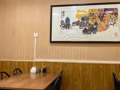 用餐区-清真吴记门钉肉饼·喜多利