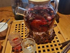 -月亮眼花园餐厅书吧酒吧