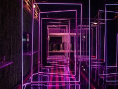 -The ROOF (通盈中心店)