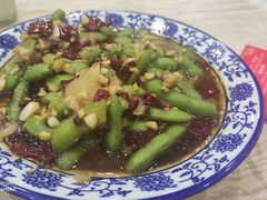 -江城燕子大排档(江汉路步行街店)