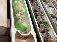 -胡须哥网红竹筒菜