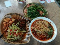 -汤锅大王(新平曹苏黄牛汤锅有限公司)