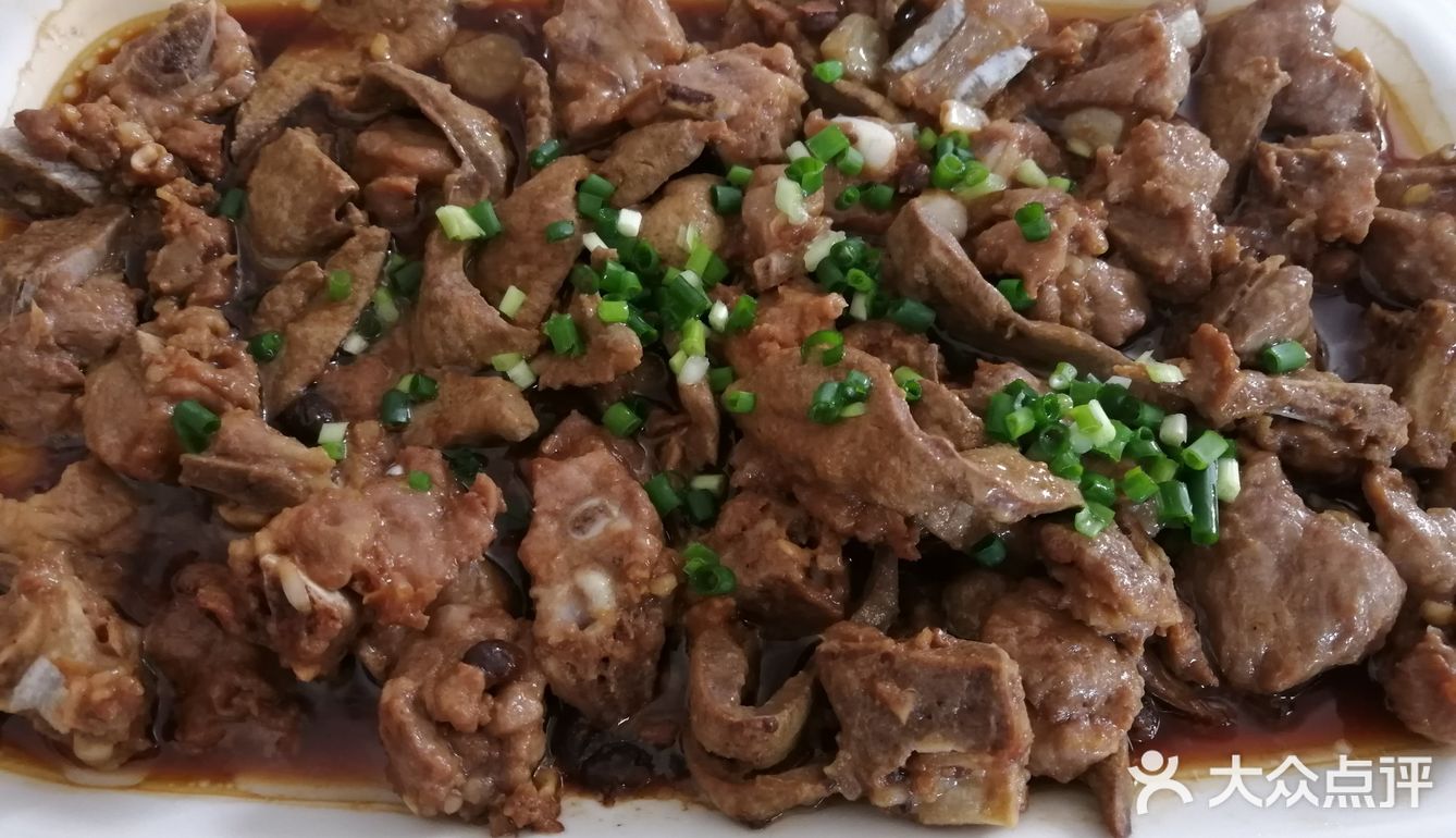 今年广东夏日的荔枝现摘现吃最甜！