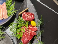 -山川小町·极番烧肉(新地假日广场店)