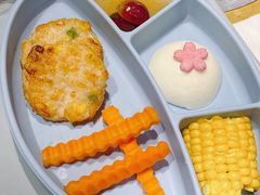 -左庭右院鲜牛肉火锅(金山万达店)