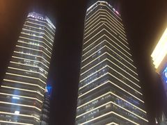 -陆家嘴空中步行连廊