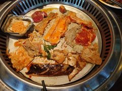 -海吃海喝海鲜烤肉餐厅