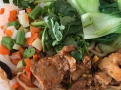 -陕味食族油泼面·小炒盖码面(双榆树店)
