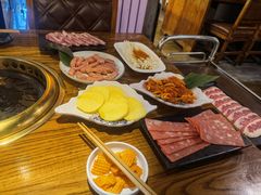 -小花花炭火烤肉·十五年延吉风味(左家庄店)