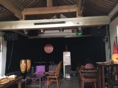 -脚下咖啡·CHILL酒馆(灵光东巷店)