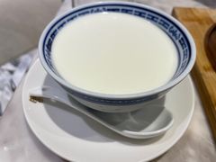 -香港百合居(LCM置汇旭辉广场店)