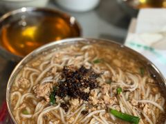 -正宗杨记普洱酸醋米线(总店)
