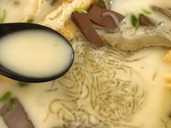-津津老鸭粉丝馆(正东路店)