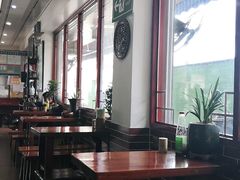 靠窗位-蓝记云吞(正果店)
