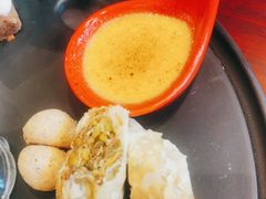-香格里拉鱼跃地中海西餐厅·牛排披萨