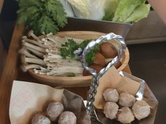 -左庭右院鲜牛肉火锅(浦江欢乐颂店)