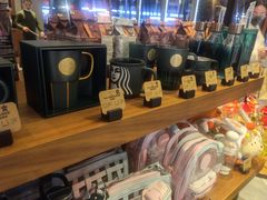 零售区-星巴克(温州瑞安吾悦广场店)