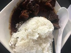 红烧肉拌饭-鮮而純面馆(浦东店)