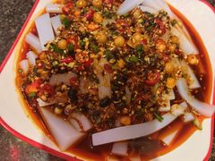 -谭公鱼头·鲜鱼火锅·小龙虾·江湖菜(秀沿路店)