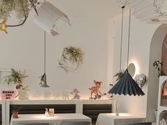 -春树下·树屋花房西餐厅(罍街AS1980店)