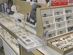 -美式眼镜·授权蔡司.依视路.尼康.豪雅.明月(南翔印象城店)