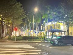 -三亚湾海居铂尔曼度假酒店