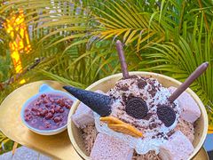 -茅草房·河畔园林火锅