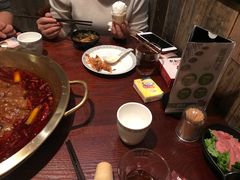 -重庆爽翻天老火锅(临平万达广场店)