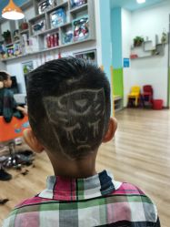 点击看大图 -小呀嘛小儿郎儿童美发(翠园店)