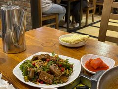 -喇喇排骨火锅·传统韩式脊骨汤(望京西园总店)