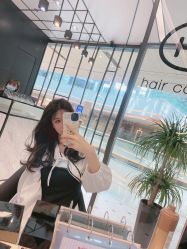 -HAIR CORNER