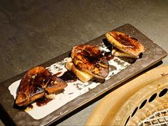 -铭牛烧肉·和牛海鲜自助(高新月牙湖店)