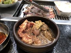 -臻牛烤肉