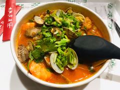 -何记花甲(海岸城旗舰店)