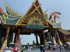 -七彩云南欢乐世界