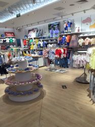 -巴拉巴拉(首创奥特莱斯店)