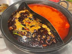 -鹿鸣山草本茶香火锅(园西路店)