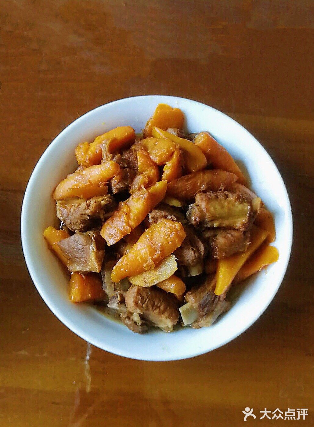 好吃的胡萝卜红烧排骨，胡萝卜入口即化哦