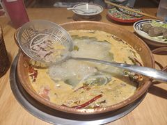 -洱火云南酸菜牛肉火锅(石景山当代商城店)