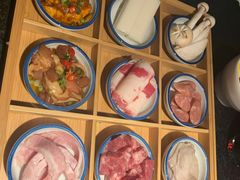 -嘿嘟嘟·肋条烧肉放题(爱融荟城店)