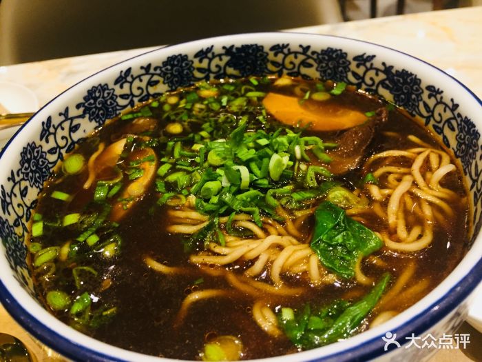 金玡居jyj noodle bar(静安嘉里店)原味酸菜红烧牛肉面图片 - 第6270
