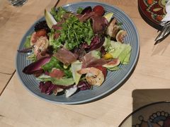 圣达涅火腿热带无花果海虾沙拉-LENBACH兰巴赫西餐啤酒坊(大连东港店)