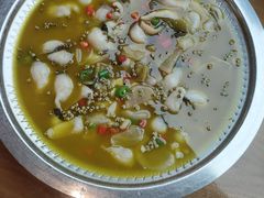 -有红鸡毛店·川菜(建设路店)