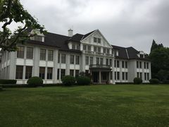 -复旦大学光华楼
