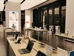 -华为授权体验店(龙湖礼嘉天街)