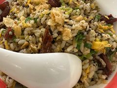 丝恋芽菜脆哨肉末炒饭-丝恋丝娃娃(金阳国贸店)