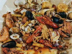 -老东镇啤酒屋海鲜加工·蒸汽海鲜·海鲜烧烤(台东店)